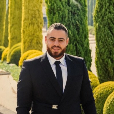 الأستاذ أنور علاء الدين